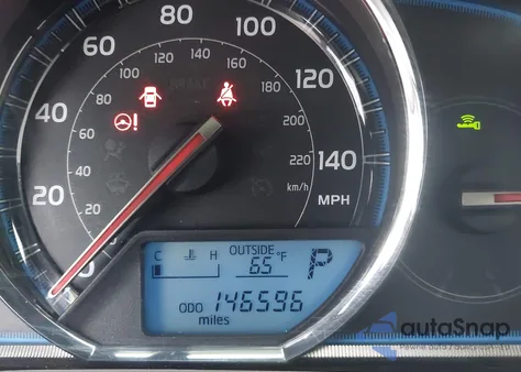 2015 Toyota Rav4 Limited z USA, uszkodzony, nr VIN 2T3YFREV2FW137892